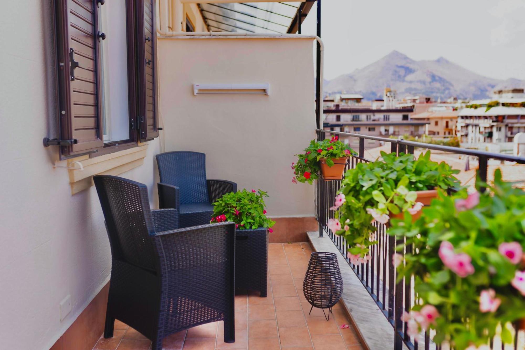Politeama Charming Apartment Palermo Exterior photo